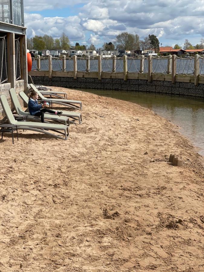 Holiday Home Breaks At Tattershall Lakes Канінгзбі Екстер'єр фото